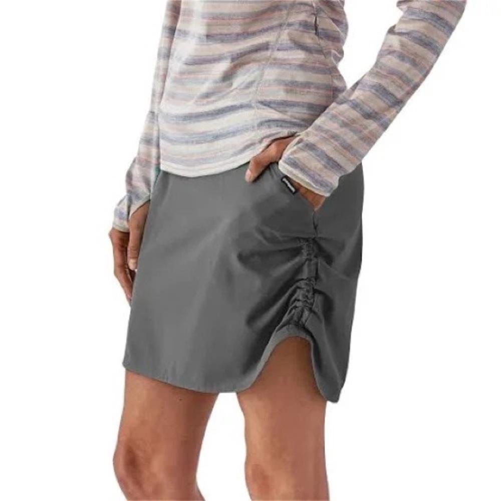Patagonia / women’s tech fishing skirt / graphite grey / small